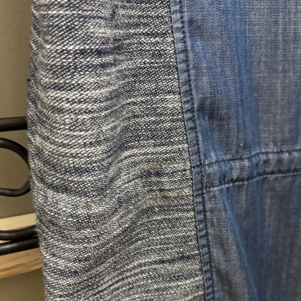 Hooded Vest with Zipper Zenergy by chicos 2 - Picture 11 of 13
